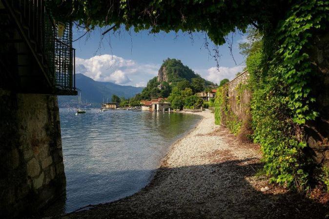 Bed and Breakfast il Motto di Tommy Castelveccana Esterno foto