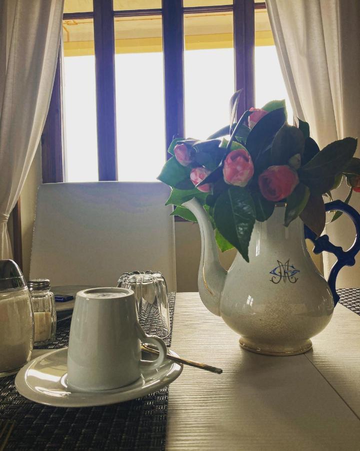 Bed and Breakfast il Motto di Tommy Castelveccana Esterno foto