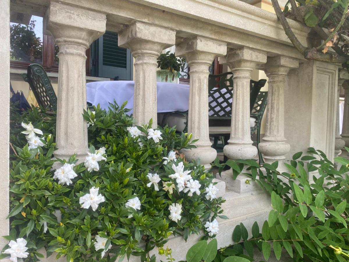 Bed and Breakfast il Motto di Tommy Castelveccana Esterno foto